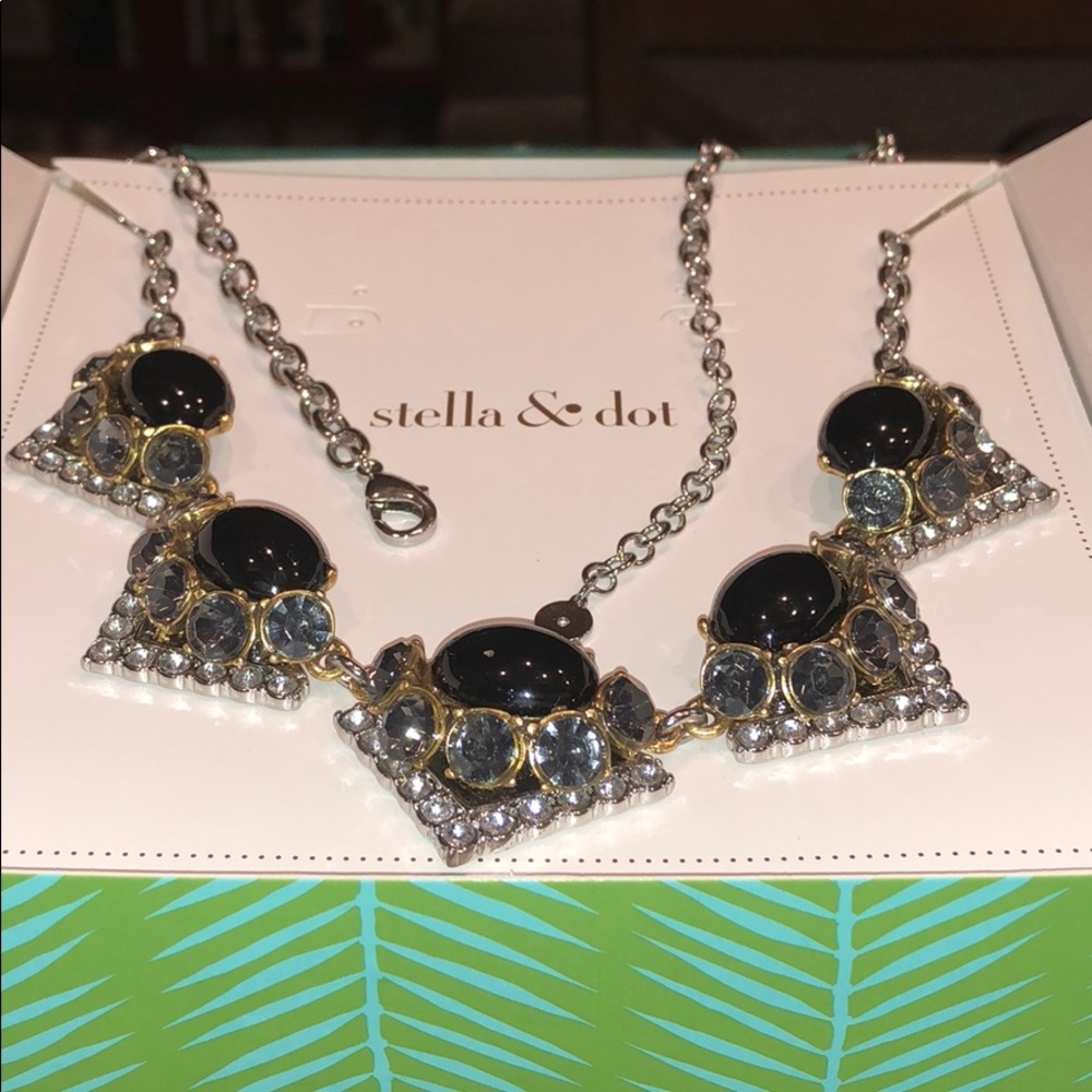 Stella & Dot Rory Necklace - Picture 5 of 5